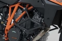 Crash bar. KTM 1290 Super Duke GT KTM Super Duke (16-26)  SBL.04.430.10000/B