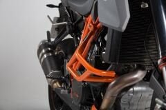 Crash bar. KTM 1290 Super Duke GT KTM Super Duke (16-26) SBL.04.430.10000/O